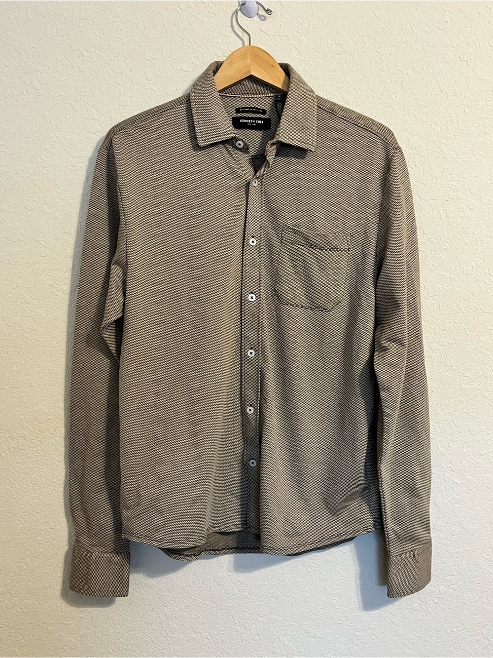 Kenneth Cole New York Techni-Cole Mobility Knit Shirt Taupe Medium Textured NEW